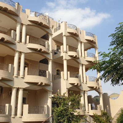 Palace 1200 M² land, 400 M² buildings (basement, 3 floors, roof) in the Sixth District in El Obour.