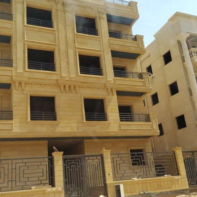 شقتين نصف تشطيب اول بلكونه للبيع فى الاندلس 2.