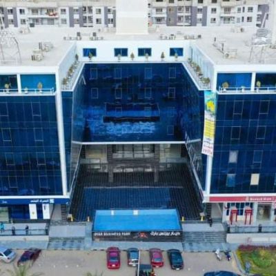 A 70 sqm shop with immediate receipt in the Business Complex in Mokattam, Central Hadaba Corniche