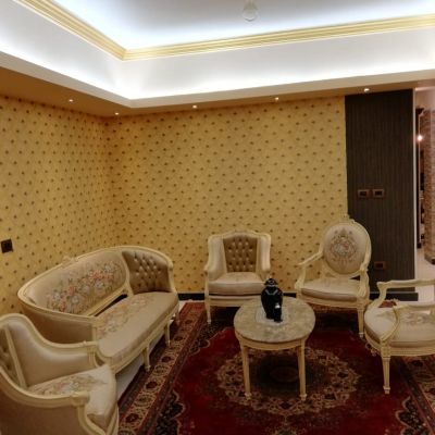 فيلا  450 متر تشطيب سوبر لوكس العبور علي خط 10 ارضي مرتفع ودور اول زمداخل خاصه 